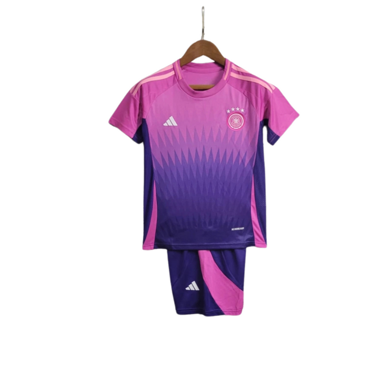 Conjunto Criança Alemanha Alternativa 2024
